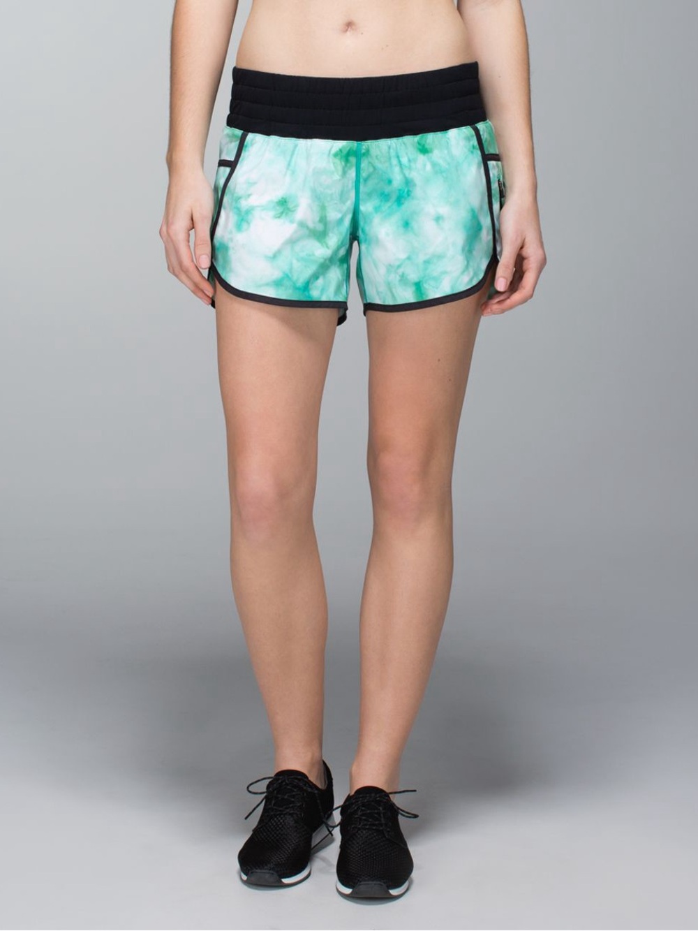Lululemon Tracker Short II *2-way Stretch